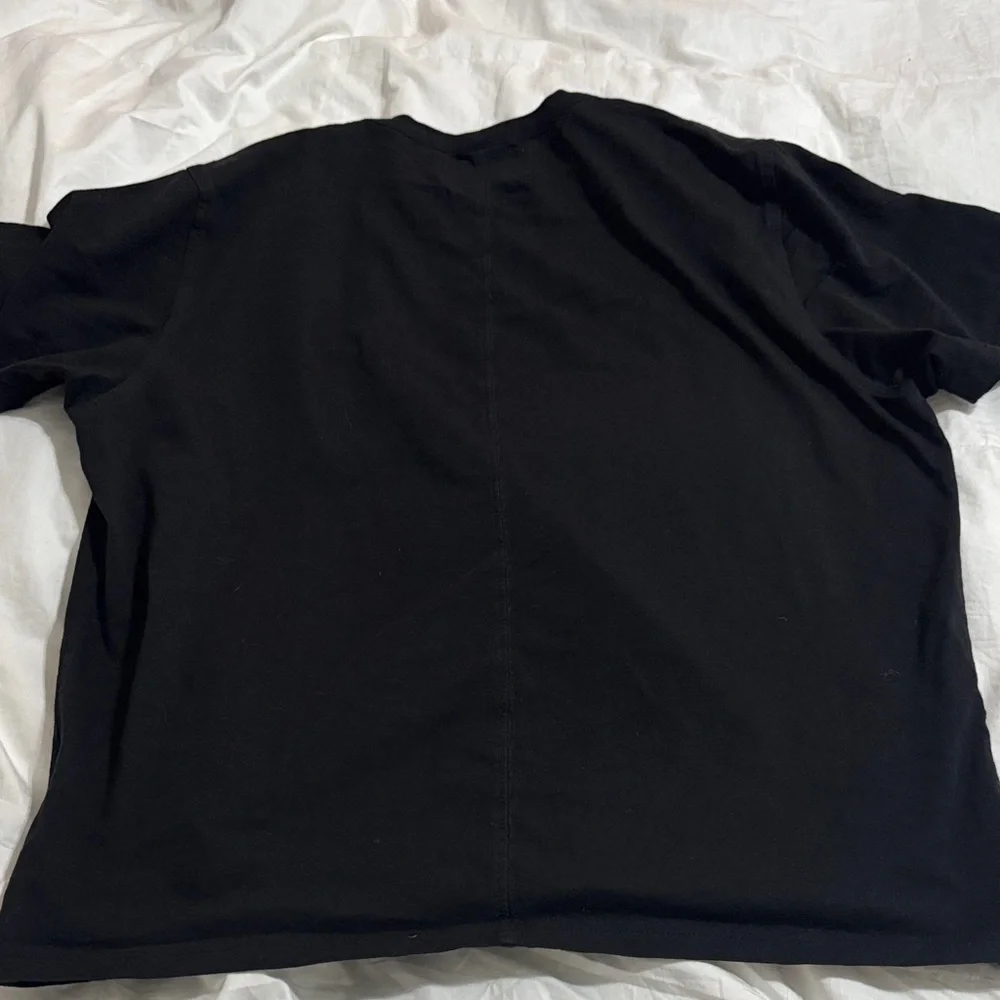 Sold out NYC  Black Women's Short Sleeve Tee - Picture 7 of 8